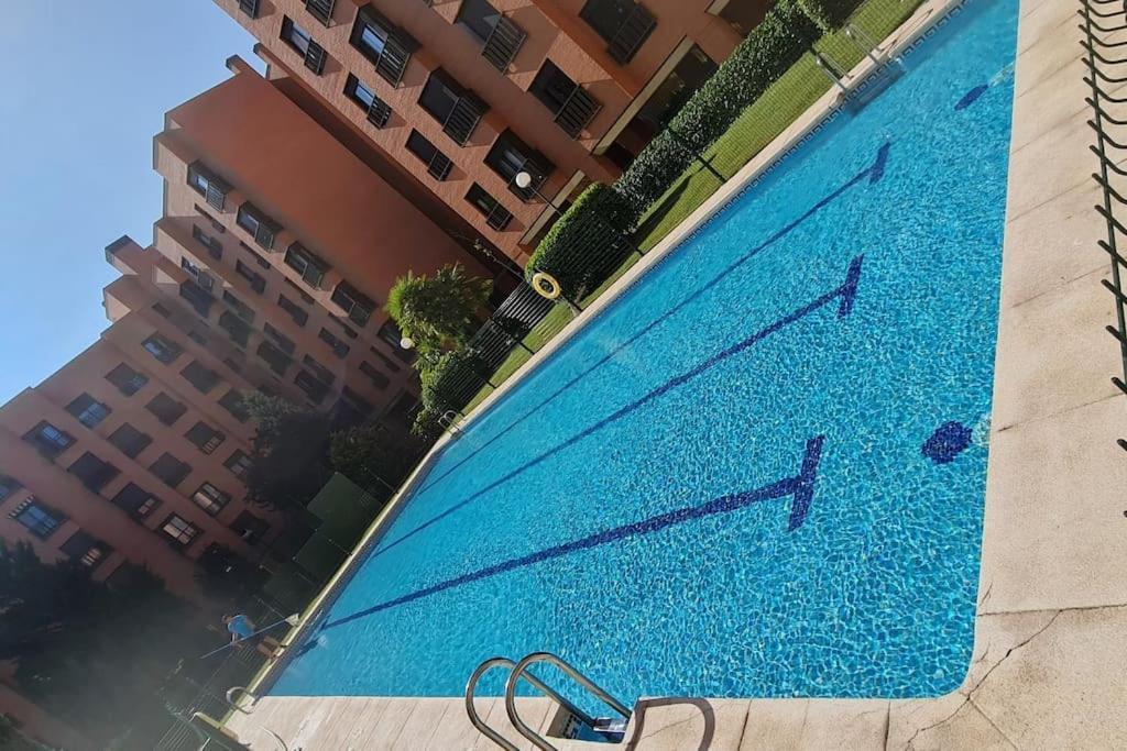 Piso, Cerca Al Aeropuerto Madrid Apartamento Exterior foto